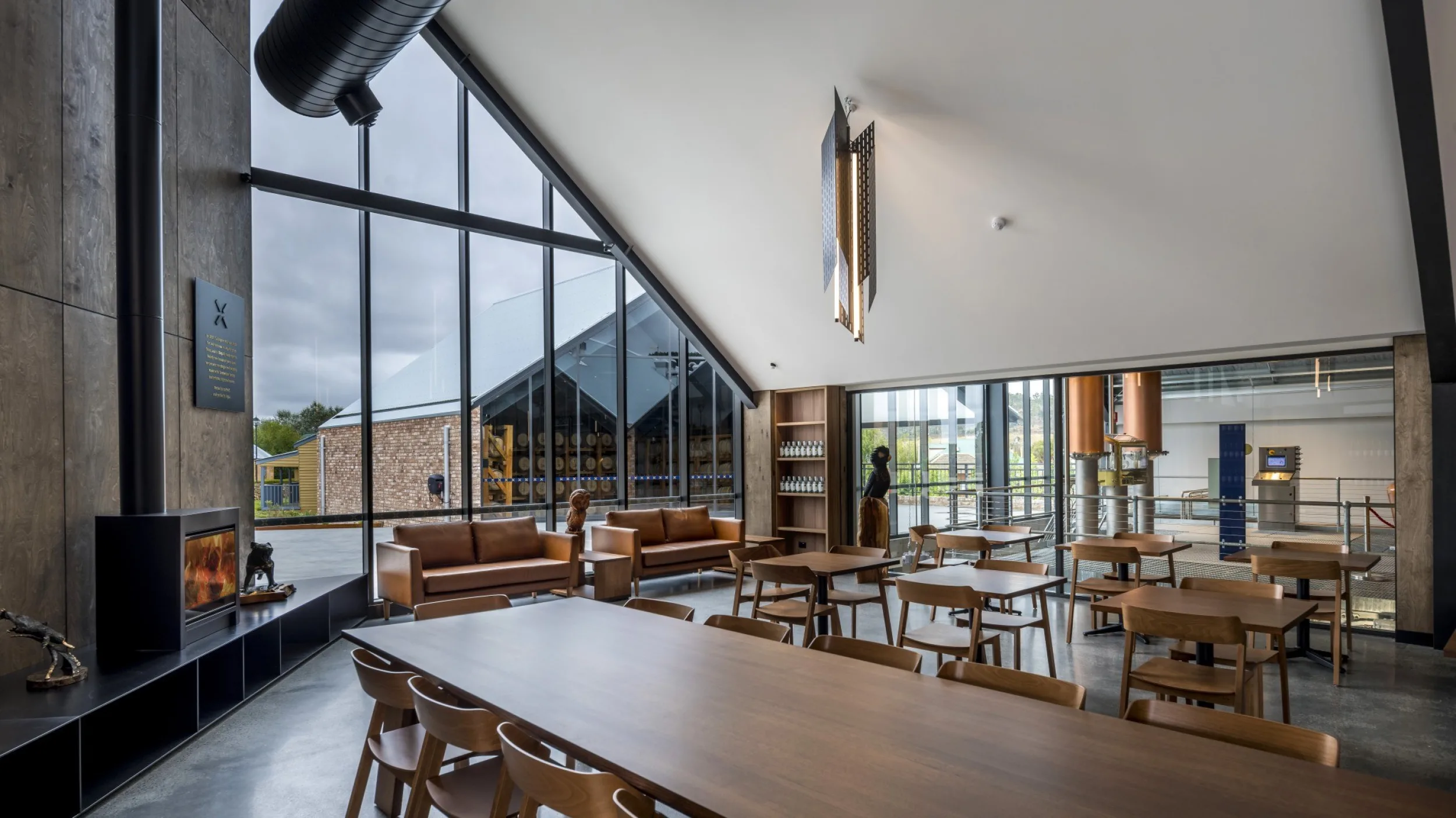 Carllington250222 515