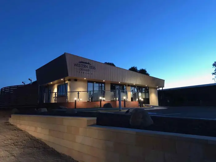 9 E00 A763 DE5 D 41 A2 AFF3 4 D8 D9 E477995 1